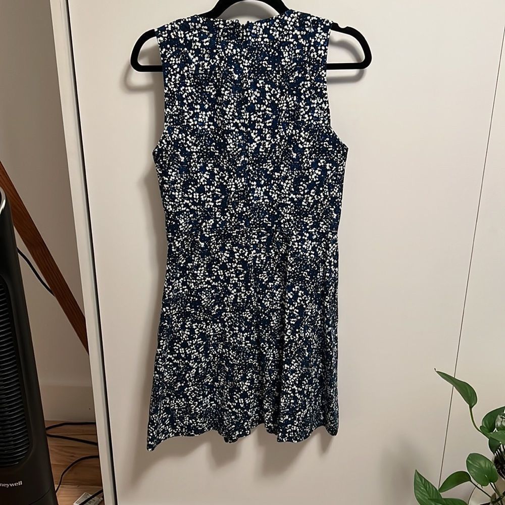 Gap Dress in Black floral print - Size 4 - Picture 5 of 5